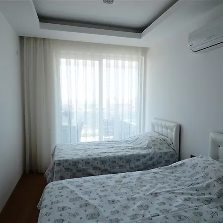 4859 Sun Palace